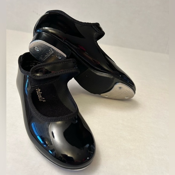 Theatrical girls black tap dance shoes with velcro strap easy on & off size 9. H - Picture 1 of 10
